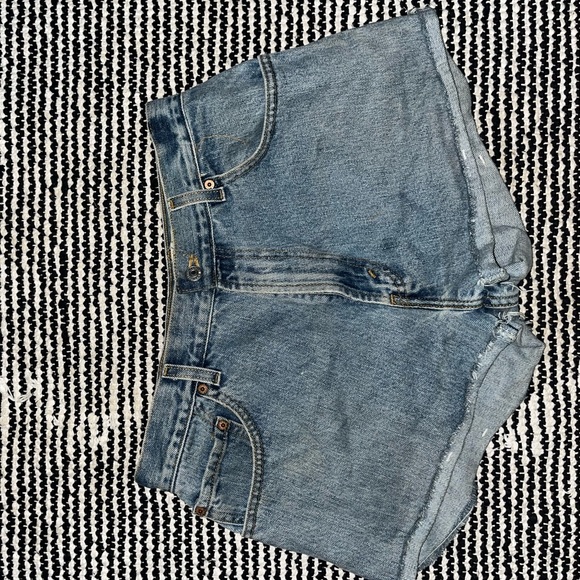 Levi High waisted denim shorts, urban outfitters - Picture 1 of 7